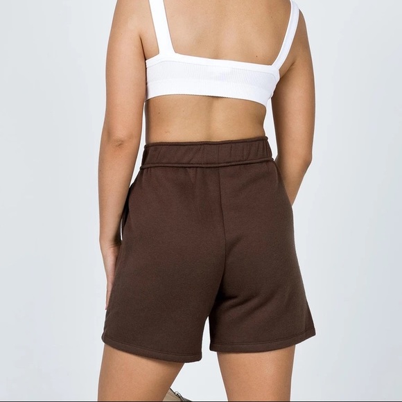 Samara shorts❤️ - Picture 3 of 5